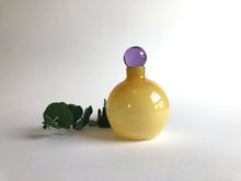 Load image into Gallery viewer, Glass Perfume Oil Bottle with Flat Stopper Yellow / Purple
