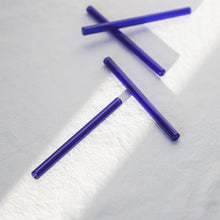 Load image into Gallery viewer, Glass Cocktail Straws - Brilliant Blue