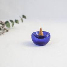 Load image into Gallery viewer, Incense Dish - Brilliant Blue

