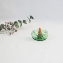 Load image into Gallery viewer, Incense Dish - Emerald Green
